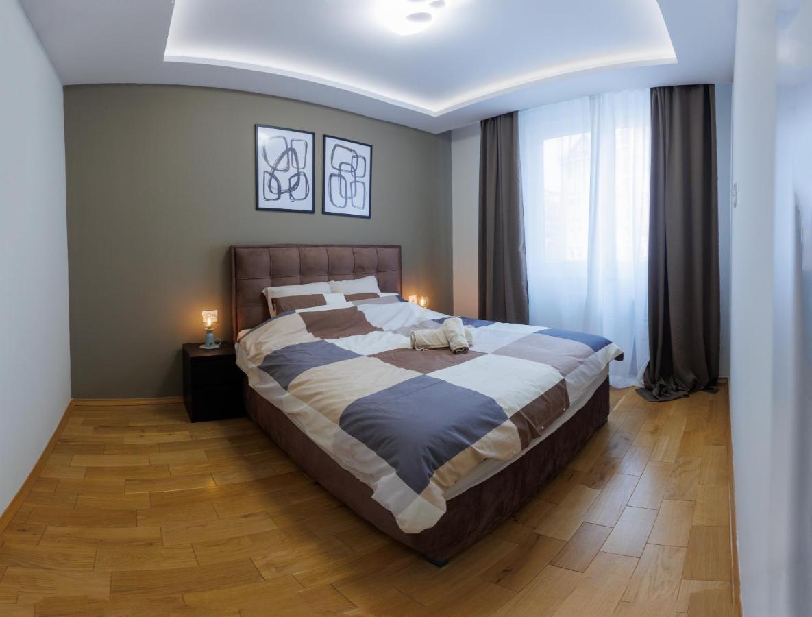 Black & White Apartment Subotica Exterior foto