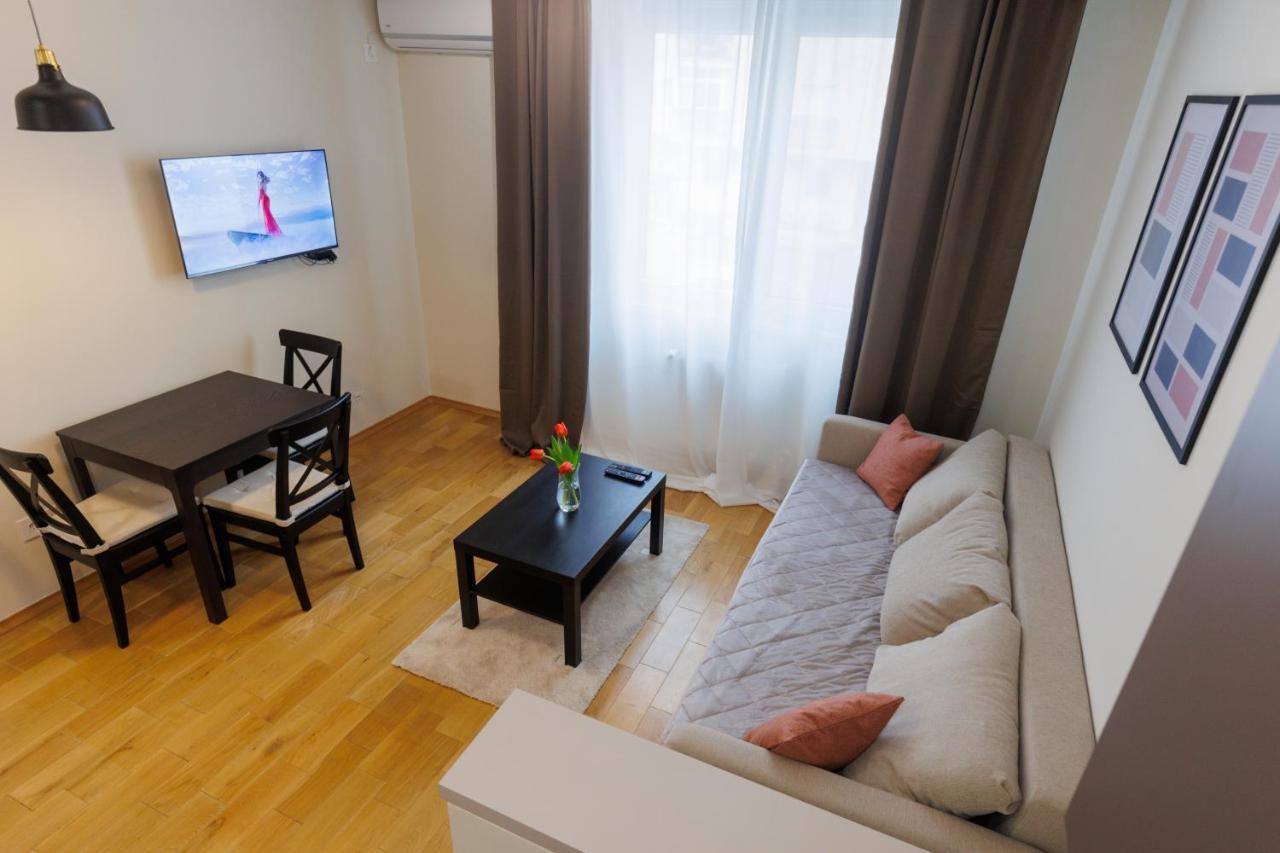 Black & White Apartment Subotica Exterior foto